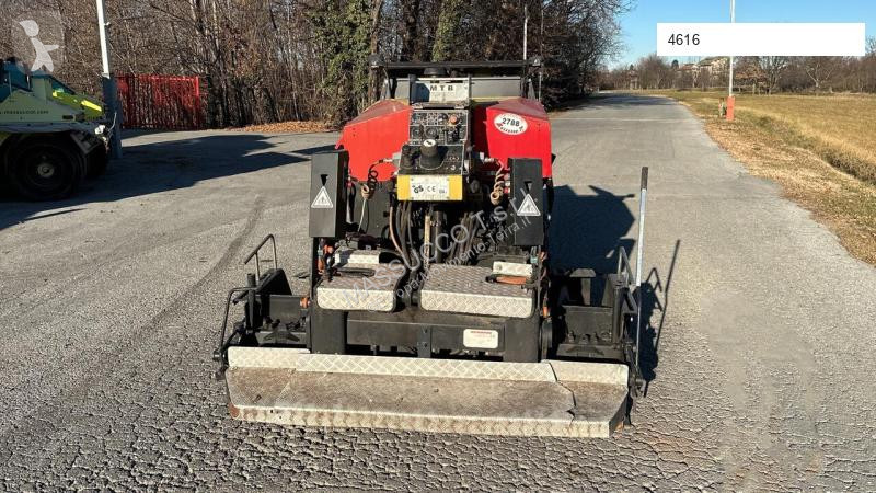 Obras de carretera Dynapac F5C
