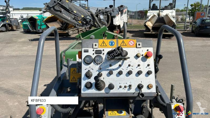 Cestné staviteľstvo Vögele Super 800