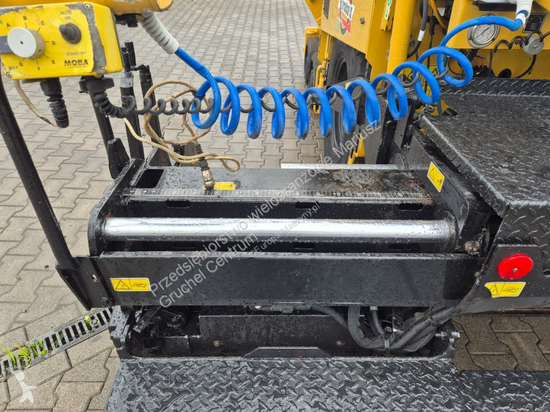 أشغال طرقية Caterpillar AP300 / 1 OWNER /...