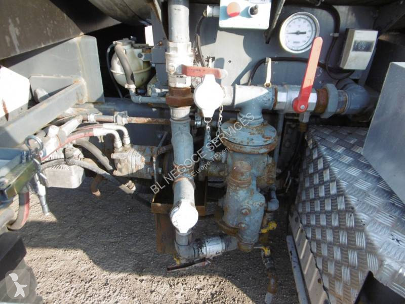 Wegenbouw Scania R124 LB