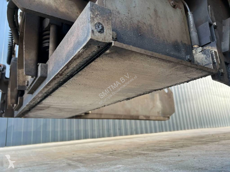 أشغال طرقية Vögele SUPER 1800-2