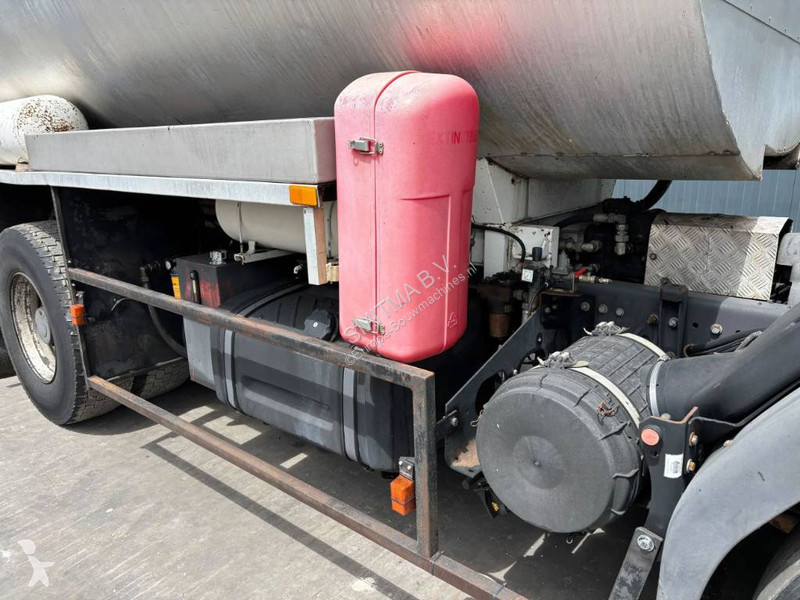 Wegenbouw Renault Rincheval 9.000 Liter...