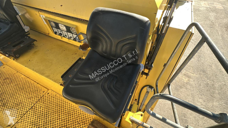 أشغال طرقية Bomag BM2000/602