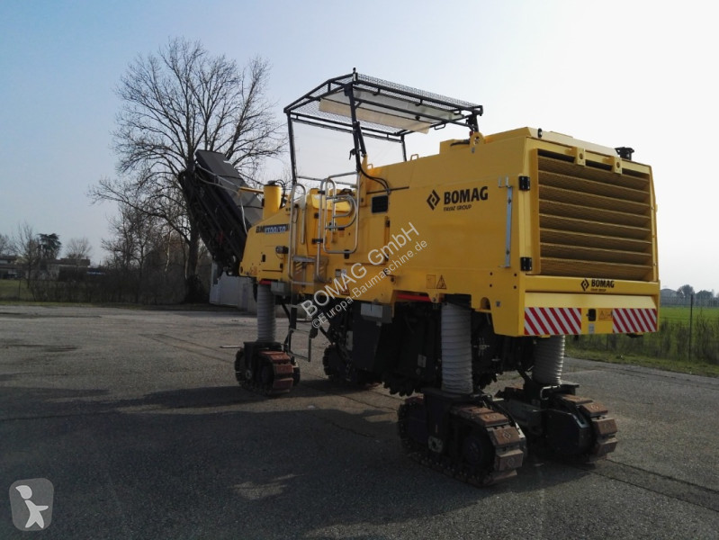 Cestné staviteľstvo Bomag  BM 1300/30  Stage...
