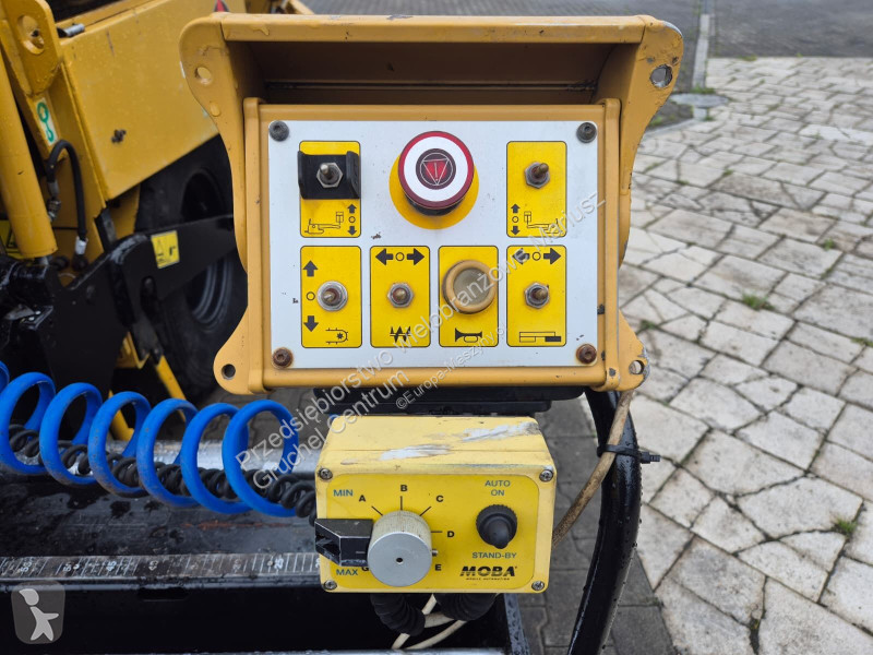 أشغال طرقية Caterpillar AP300 / 1 OWNER /...