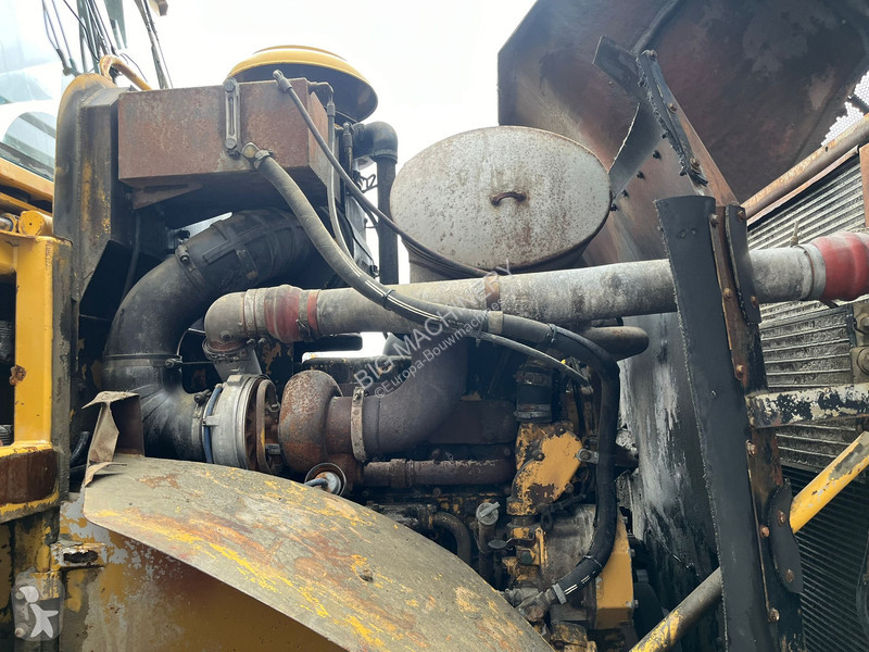 أشغال طرقية Caterpillar