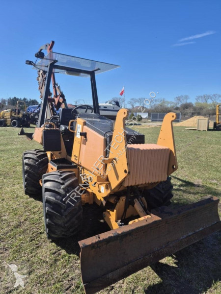 أشغال طرقية Case 560 Koparka Łańcuchowa Trencher