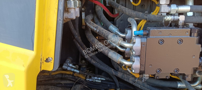 Obras públicas rodoviárias Bomag BF 700 C-2...