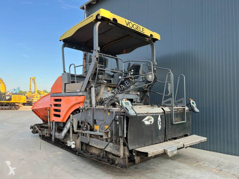 أشغال طرقية Vögele SUPER 1800-2