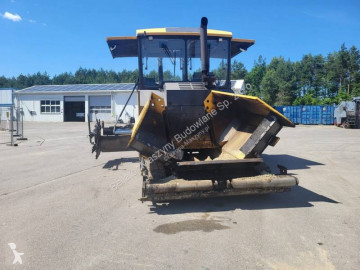 Obras de carretera pavimentadora Volvo