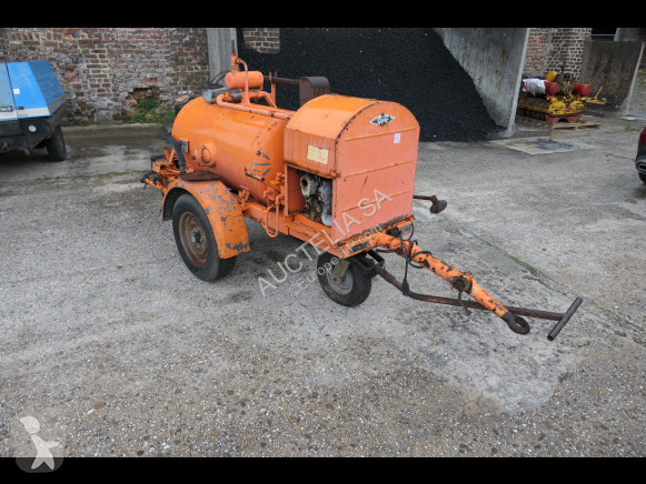 Echipamente pentru lucrari rutiere  TK 300