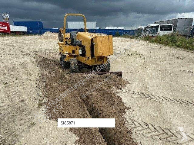 Echipamente pentru lucrari rutiere Vermeer 4WD,...