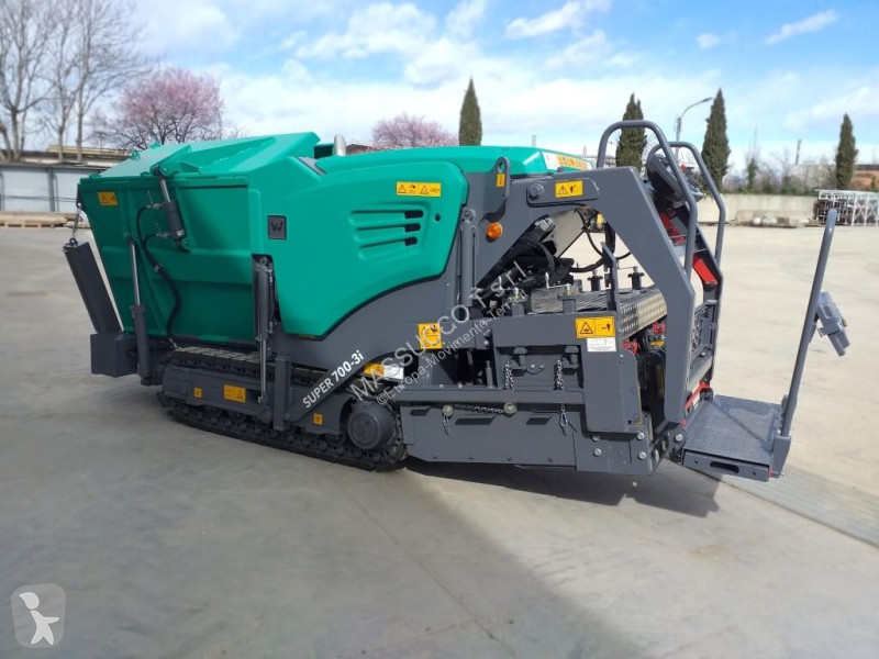 Cestné staviteľstvo  Super 700-3i