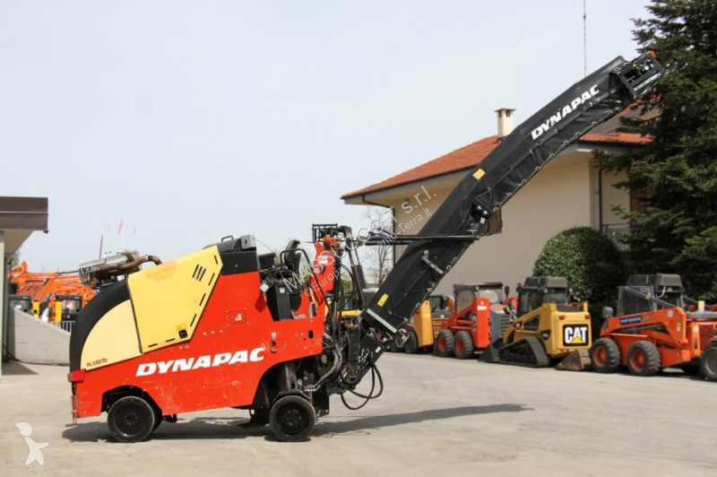أشغال طرقية Dynapac