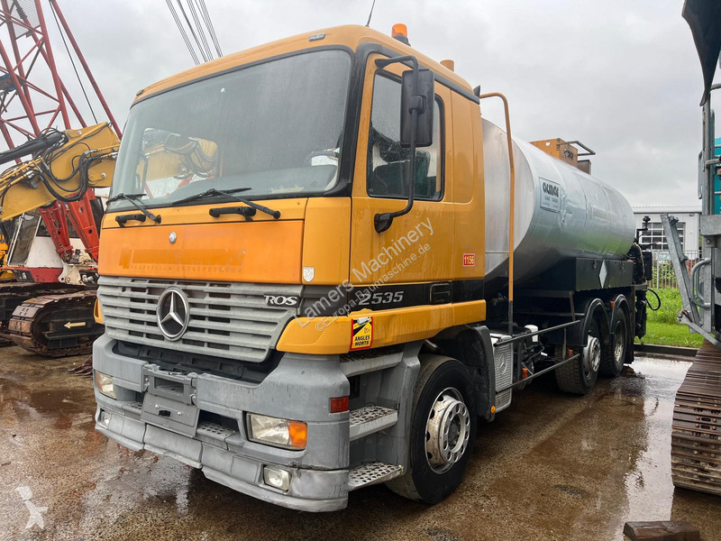 Cestné staviteľstvo Mercedes Actros 2535 with...
