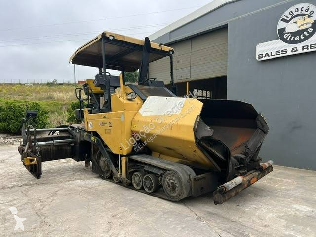 Cestné staviteľstvo Caterpillar ap555E