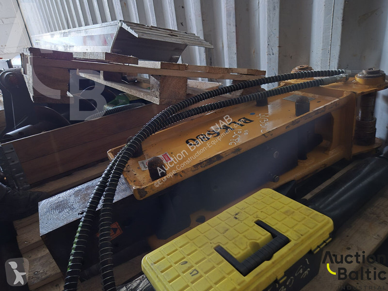 Lavori stradali  Breaker 680 S/TIB