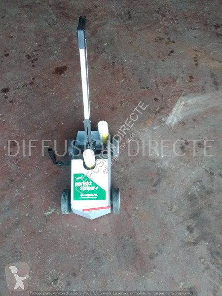 Vejarbejde  TRACEUR DE LIGNES PERFEKT STRIPER