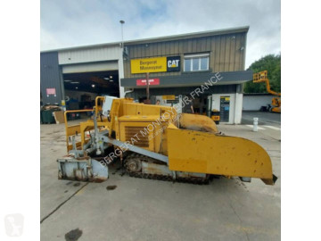 Obras de carretera pavimentadora Caterpillar