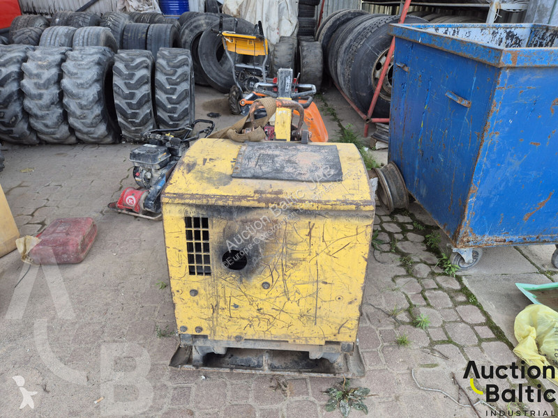 Дорожний коток Bomag BPR 100/80 D