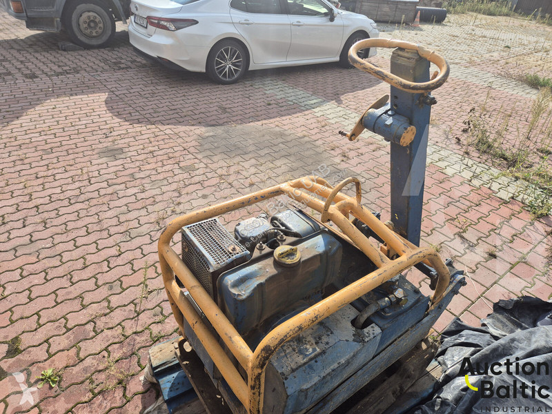 Wegenbouw Ammann AVH 7010