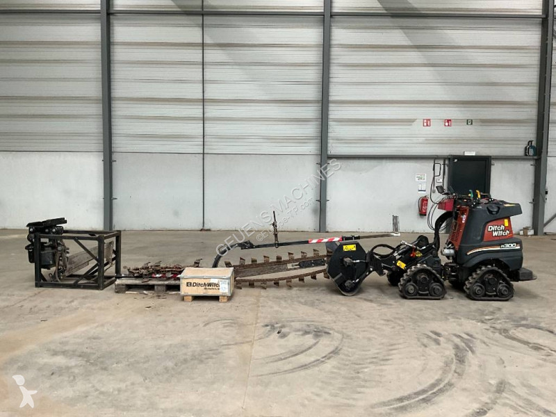 Roboty drogowe Ditch-witch R300