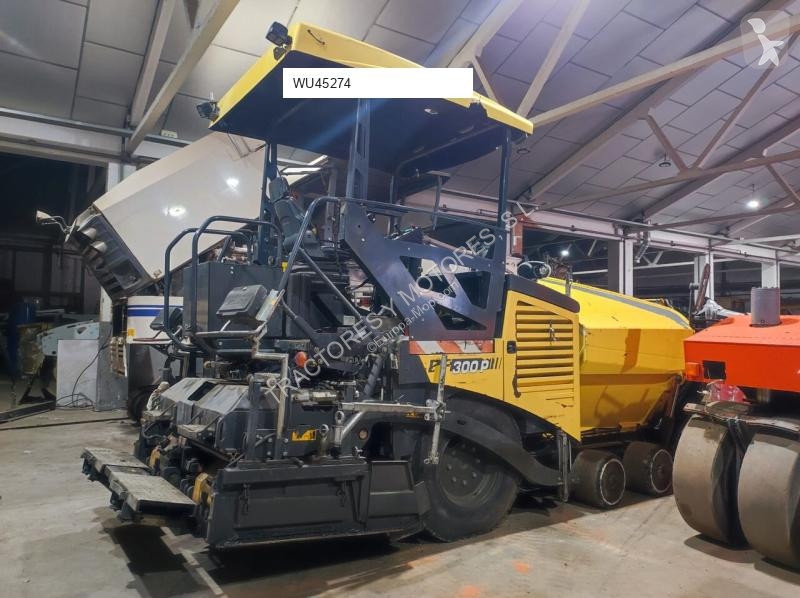 Obras de carretera Bomag BF300