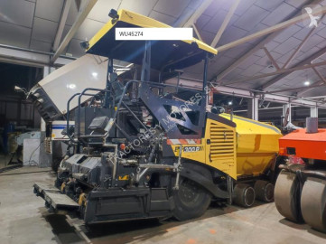 Obras públicas rodoviárias pavimentadora Bomag
