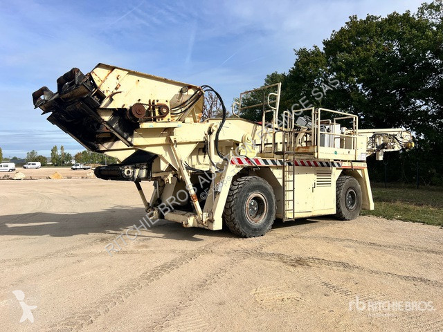 أشغال طرقية Franex  F392