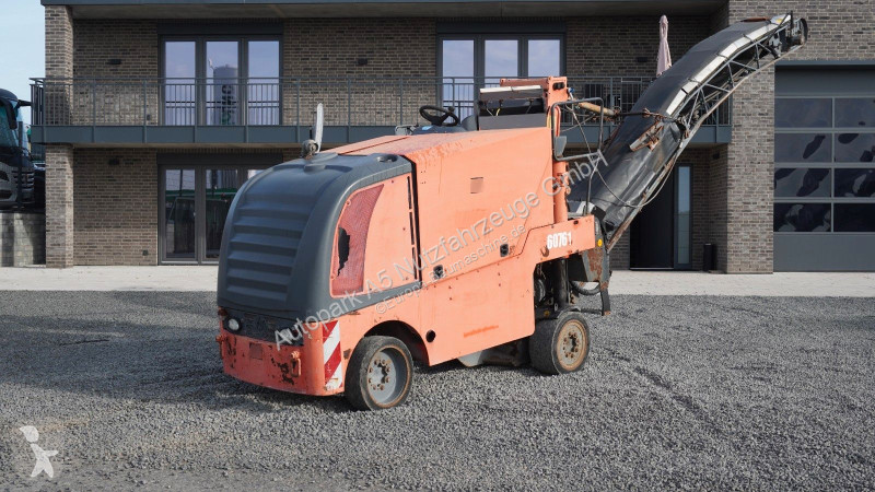 Travaux routiers Wirtgen Kaltfräse Asphaltfräse...