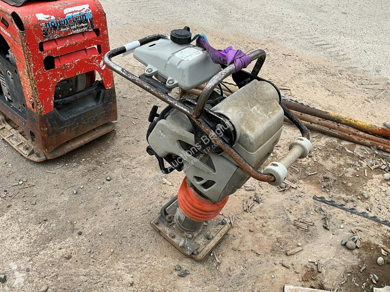 Travaux routiers Mikasa MTX-70E
