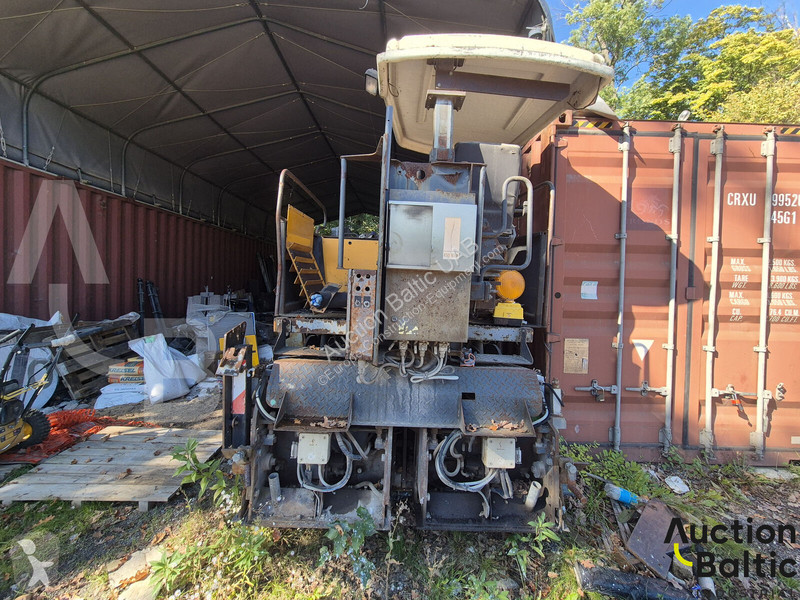 Travaux routiers ABG Titan 125
