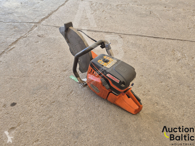 Пътностроителна техника Husqvarna K970