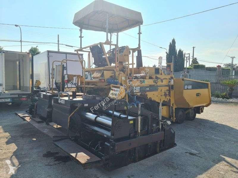 Wegenbouw Caterpillar