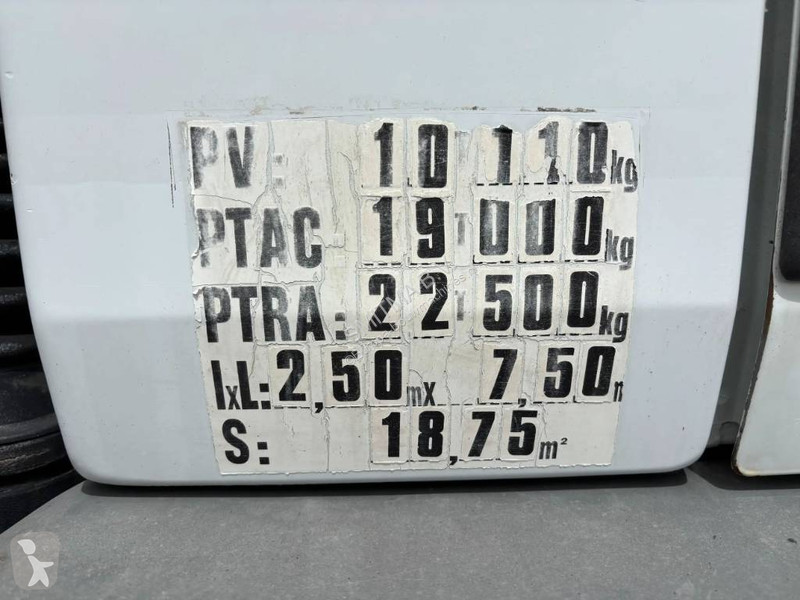 Wegenbouw Renault Rincheval 9.000 Liter...