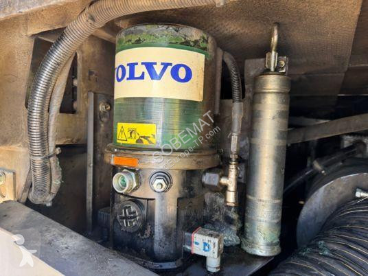 Wegenbouw Volvo  P6820C