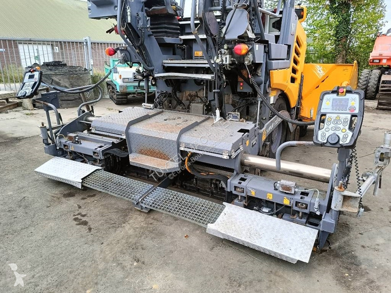 Wegenbouw Vögele Super 1303-3i asfalt machine...