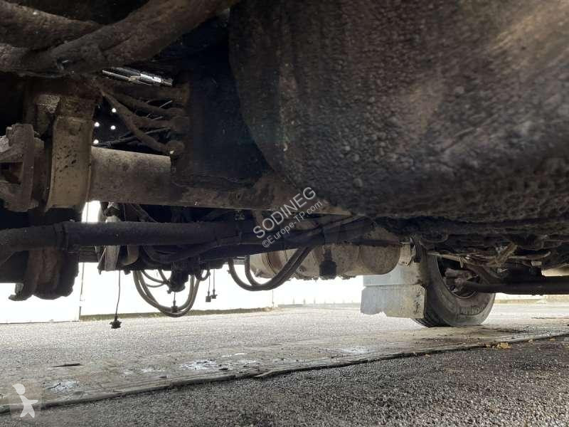 Lavori stradali Renault PREMIUM 370-26