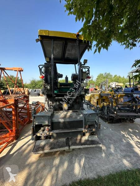 أشغال طرقية Vögele SUPER 1300