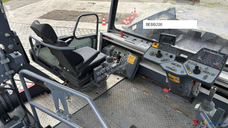 Cestné staviteľstvo Vögele MT 3000-3i Offset...
