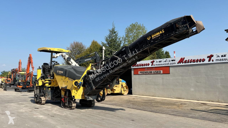 أشغال طرقية Bomag