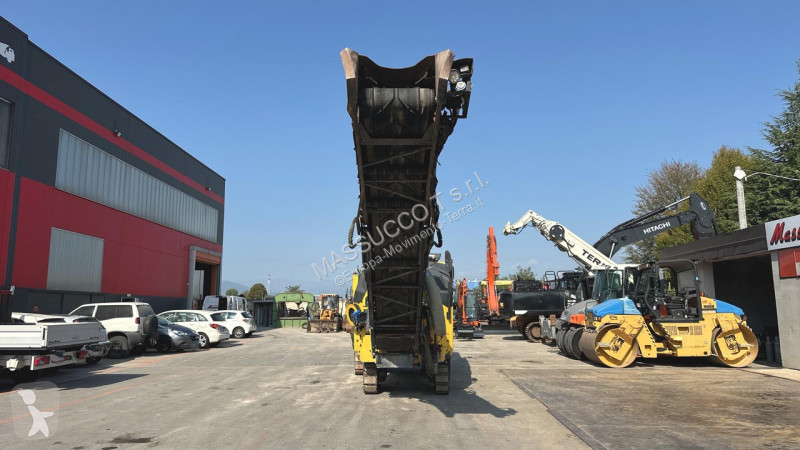 أشغال طرقية Bomag