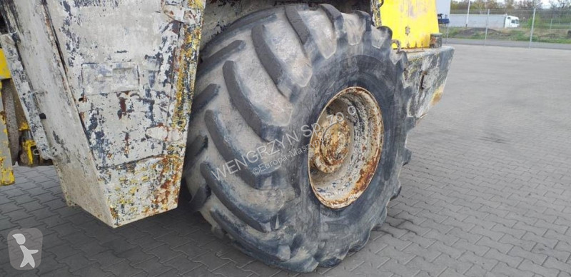 Wegenbouw  Stabilizator gruntu BOMAG MPH 122-2