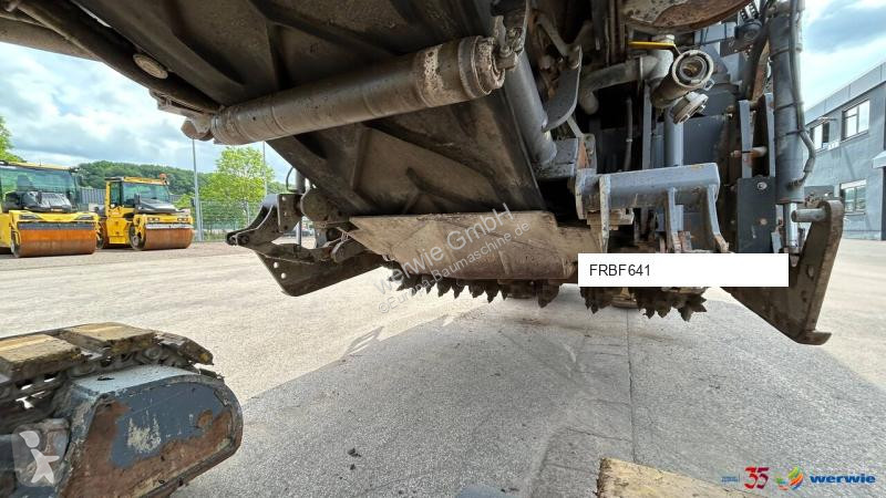 Cestné staviteľstvo Wirtgen W210Fi