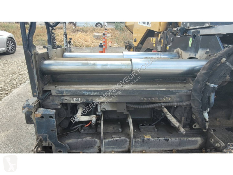 Echipamente pentru lucrari rutiere Caterpillar...