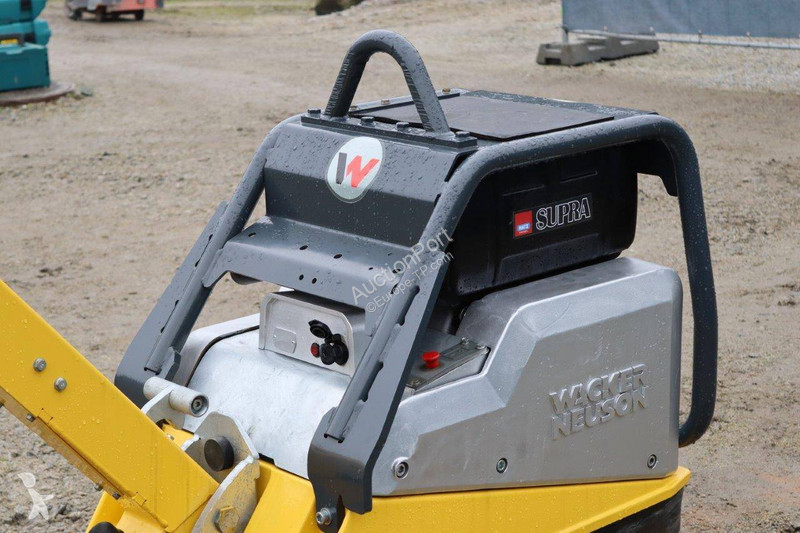 Echipamente pentru lucrari rutiere  DPU 6555