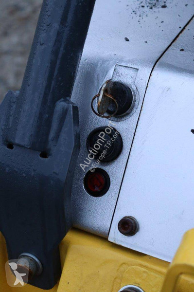 Echipamente pentru lucrari rutiere  DPU 6055