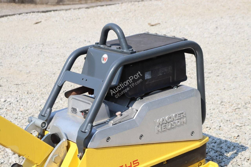 Echipamente pentru lucrari rutiere  DPU5545