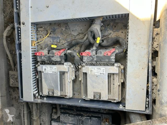 أشغال طرقية Ammann 700-3