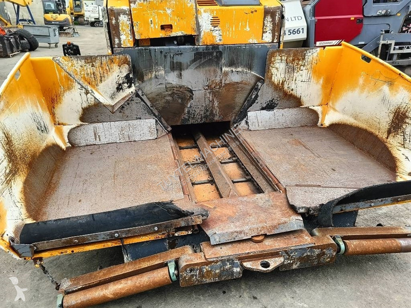 Wegenbouw Vögele Super 1303-3i asfalt machine...
